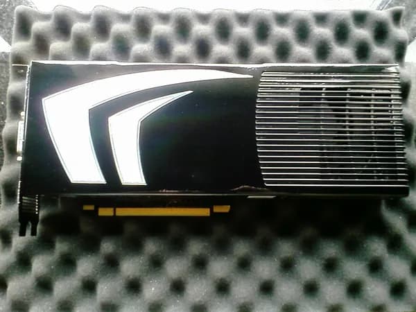 NVIDIA GeForce 9800 GX2